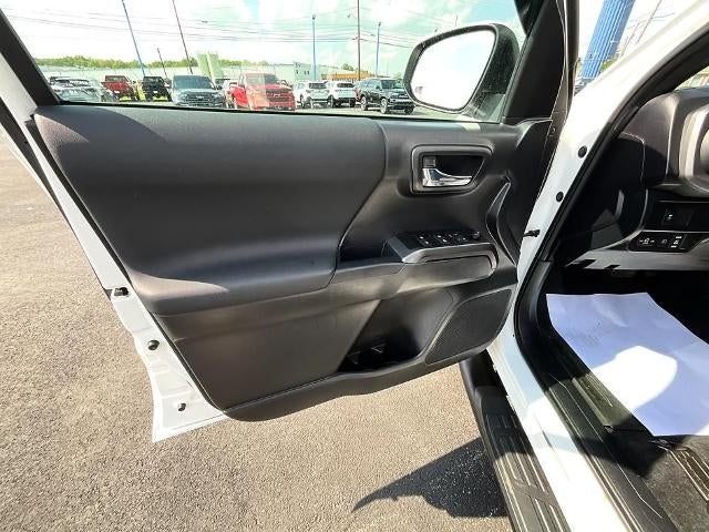 2023 Toyota Tacoma 4WD 4WD SR5 Double Cab 5' Bed V6 AT (GS)