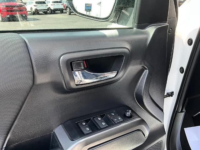 2023 Toyota Tacoma 4WD 4WD SR5 Double Cab 5' Bed V6 AT (GS)