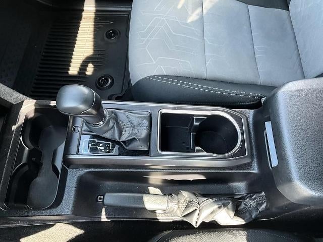 2023 Toyota Tacoma 4WD 4WD SR5 Double Cab 5' Bed V6 AT (GS)