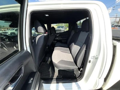 2023 Toyota Tacoma 4WD 4WD SR5 Double Cab 5' Bed V6 AT (GS)