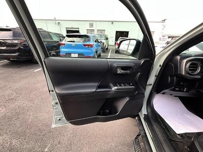 2023 Toyota Tacoma 4WD 4WD TRD Off Road Double Cab 5' Bed V6 AT (Natl)