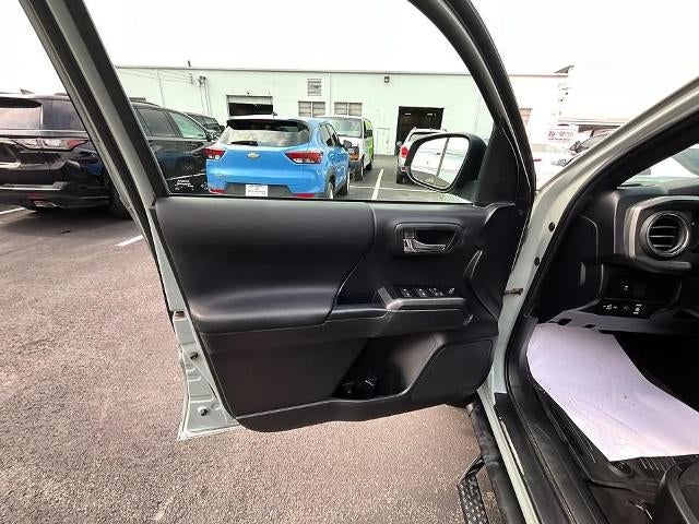2023 Toyota Tacoma 4WD 4WD TRD Off Road Double Cab 5' Bed V6 AT (Natl)