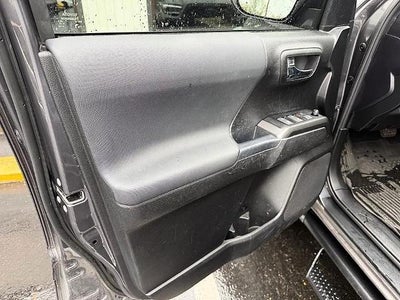 2021 Toyota Tacoma 4WD 4WD SR5 Double Cab 5' Bed V6 AT (GS)