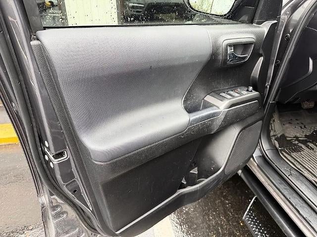 2021 Toyota Tacoma 4WD 4WD SR5 Double Cab 5' Bed V6 AT (GS)