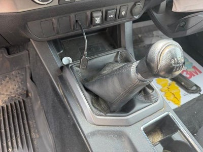 2022 Toyota Tacoma 4WD 4WD SR5 Double Cab 5' Bed V6 AT (GS)
