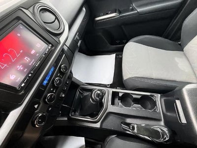 2022 Toyota Tacoma 4WD 4WD SR5 Double Cab 5' Bed V6 AT (GS)
