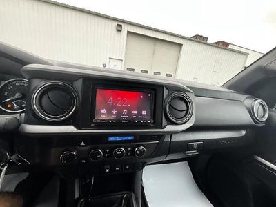 2022 Toyota Tacoma 4WD 4WD SR5 Double Cab 5' Bed V6 AT (GS)