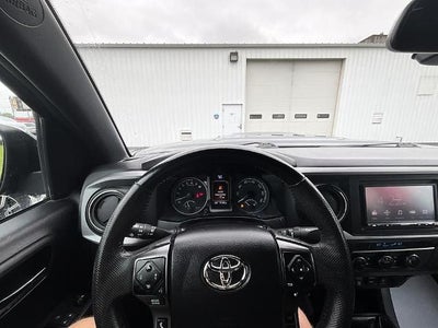 2022 Toyota Tacoma 4WD 4WD SR5 Double Cab 5' Bed V6 AT (GS)