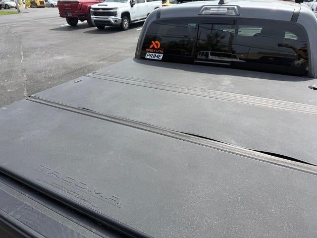 2022 Toyota Tacoma 4WD 4WD SR5 Double Cab 5' Bed V6 AT (GS)