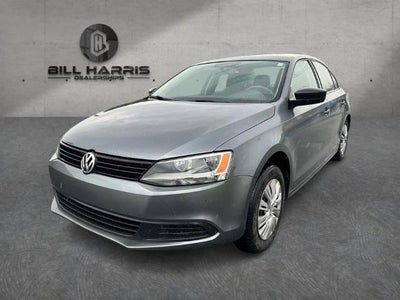 2013 Volkswagen Jetta 4dr Auto Base Sedan
