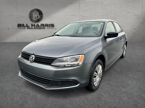 2013 Volkswagen Jetta 4dr Auto Base Sedan