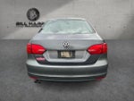 2013 Volkswagen Jetta 4dr Auto Base Sedan