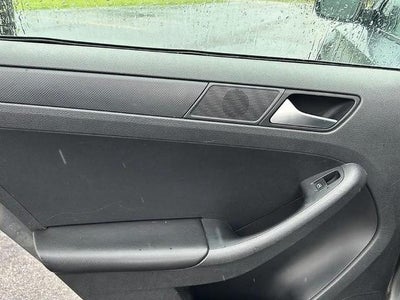 2013 Volkswagen Jetta 4dr Auto Base Sedan