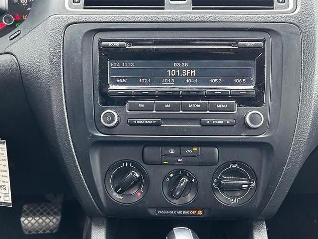 2013 Volkswagen Jetta 4dr Auto Base Sedan