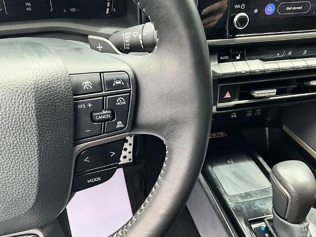 2025 Toyota Camry XSE (Natl)