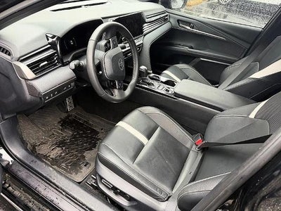 2025 Toyota Camry XSE (Natl)