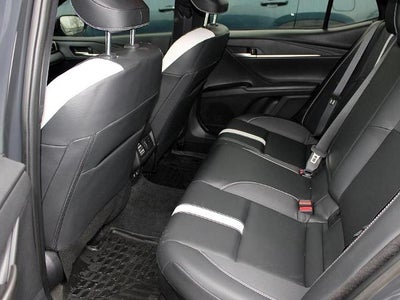 2025 Toyota Camry SE AWD (Natl)