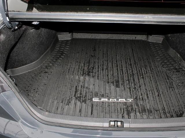 2025 Toyota Camry SE AWD (Natl)