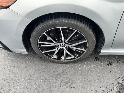 2022 Toyota Camry SE Nightshade Auto (Natl)