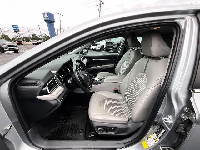 2022 Toyota Camry SE Nightshade Auto (Natl)