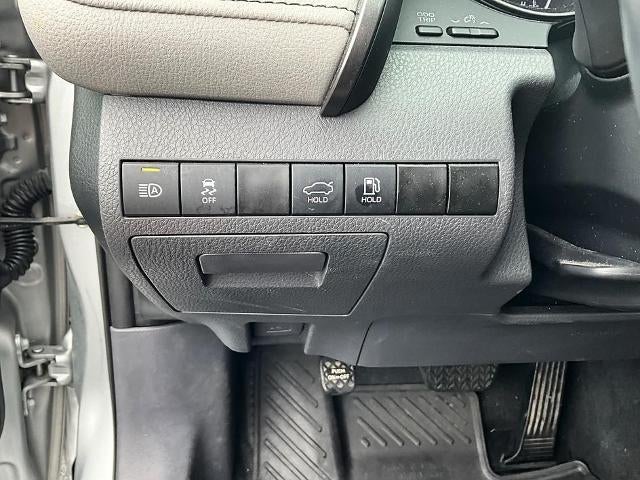 2022 Toyota Camry SE Nightshade Auto (Natl)