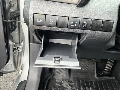 2022 Toyota Camry SE Nightshade Auto (Natl)