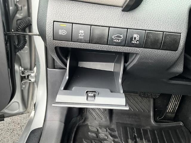 2022 Toyota Camry SE Nightshade Auto (Natl)