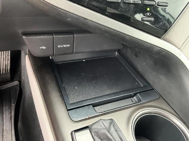 2022 Toyota Camry SE Nightshade Auto (Natl)