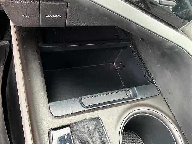 2022 Toyota Camry SE Nightshade Auto (Natl)