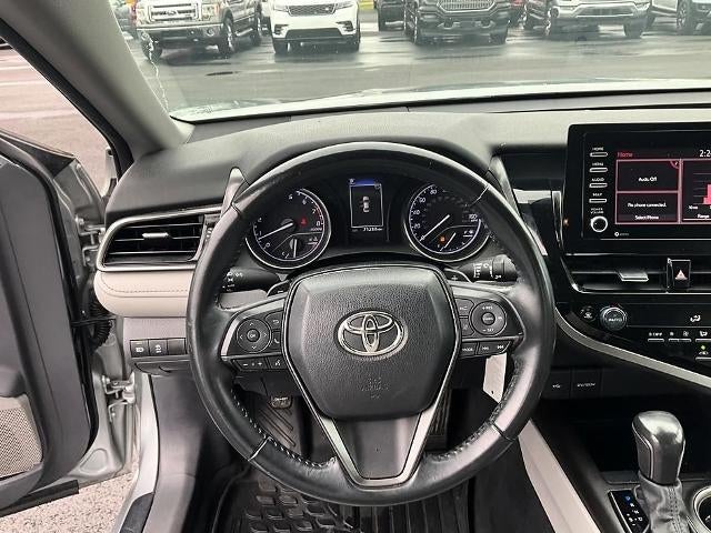2022 Toyota Camry SE Nightshade Auto (Natl)