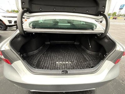 2022 Toyota Camry SE Nightshade Auto (Natl)