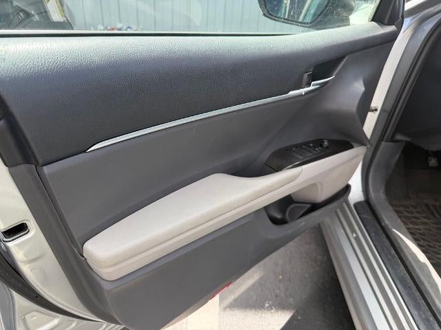 2022 Toyota Camry SE Nightshade Auto (Natl)