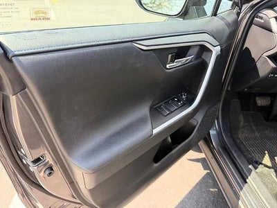 2021 Toyota RAV4 Hybrid XSE AWD (Natl)