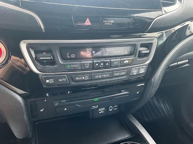 2020 Honda Pilot Touring 8-Passenger AWD