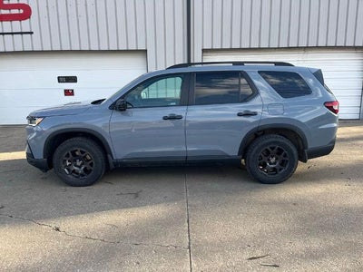 2025 Honda Pilot TrailSport AWD