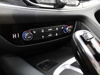 2020 Buick Enclave Essence AWD