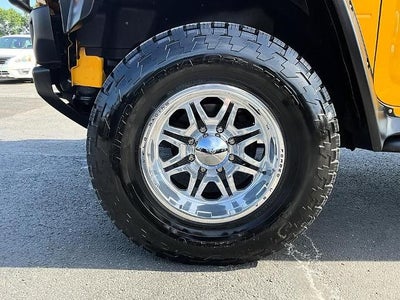 2004 HUMMER H2 Base