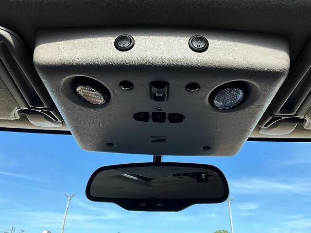 2004 HUMMER H2 Base