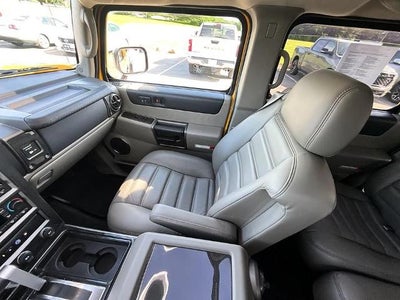 2004 HUMMER H2 Base