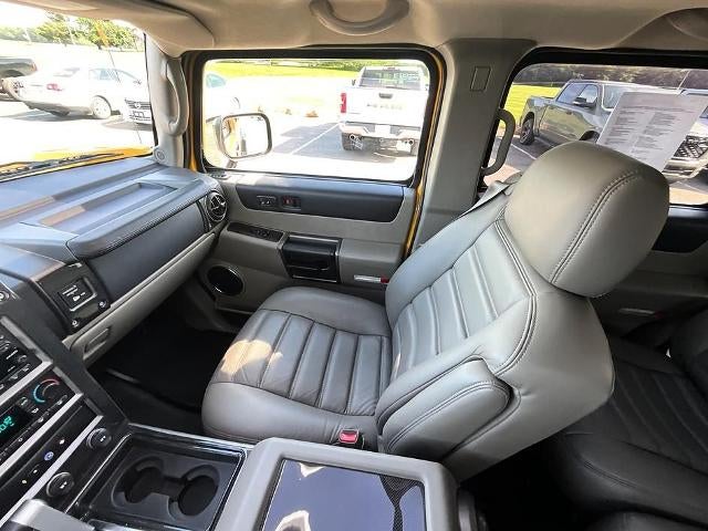 2004 HUMMER H2 Base