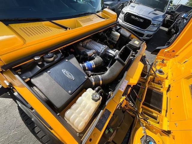 2004 HUMMER H2 Base