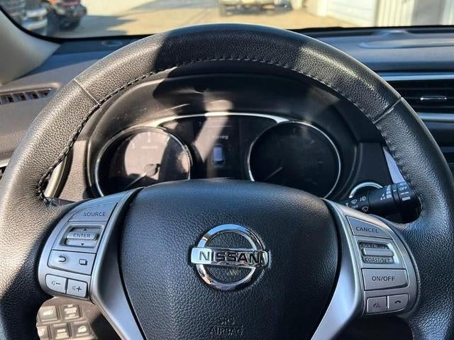 2016 Nissan Rogue AWD 4dr SL