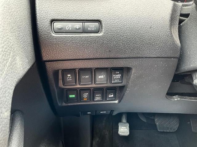 2016 Nissan Rogue AWD 4dr SL