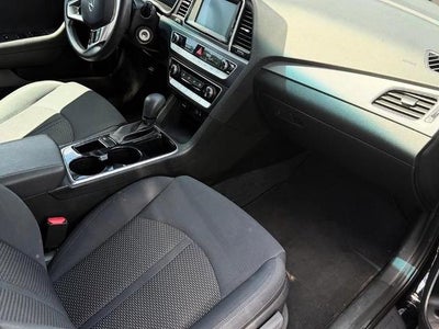 2018 Hyundai SONATA SE 2.4L