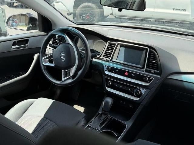 2018 Hyundai SONATA SE 2.4L