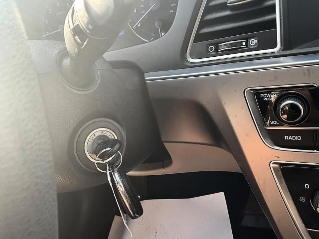 2017 Hyundai SONATA SE 2.4L