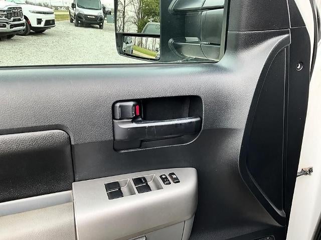 2008 Toyota Tundra 2WD Truck 2WD CrewMax Short Bed 5.7L (Natl)