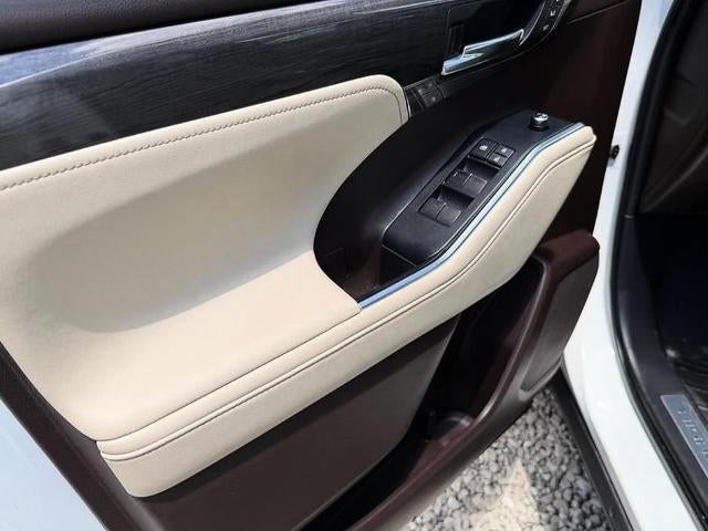 2021 Toyota Highlander Limited AWD (Natl)