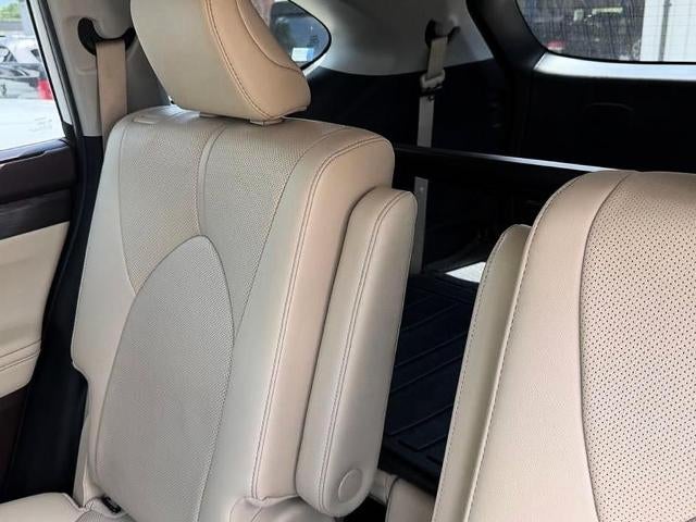 2021 Toyota Highlander Limited AWD (Natl)