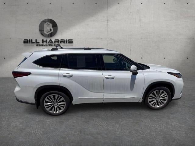 2023 Toyota Highlander Platinum AWD (Natl)